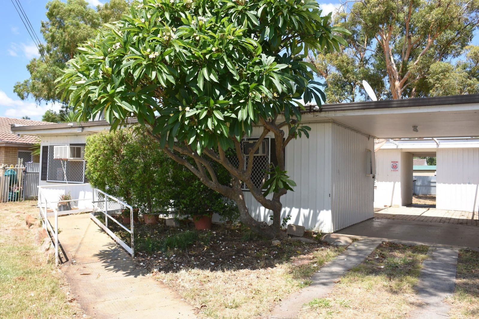 305 Edward Street, Moree NSW 2400, Moree - Thumbnail 2