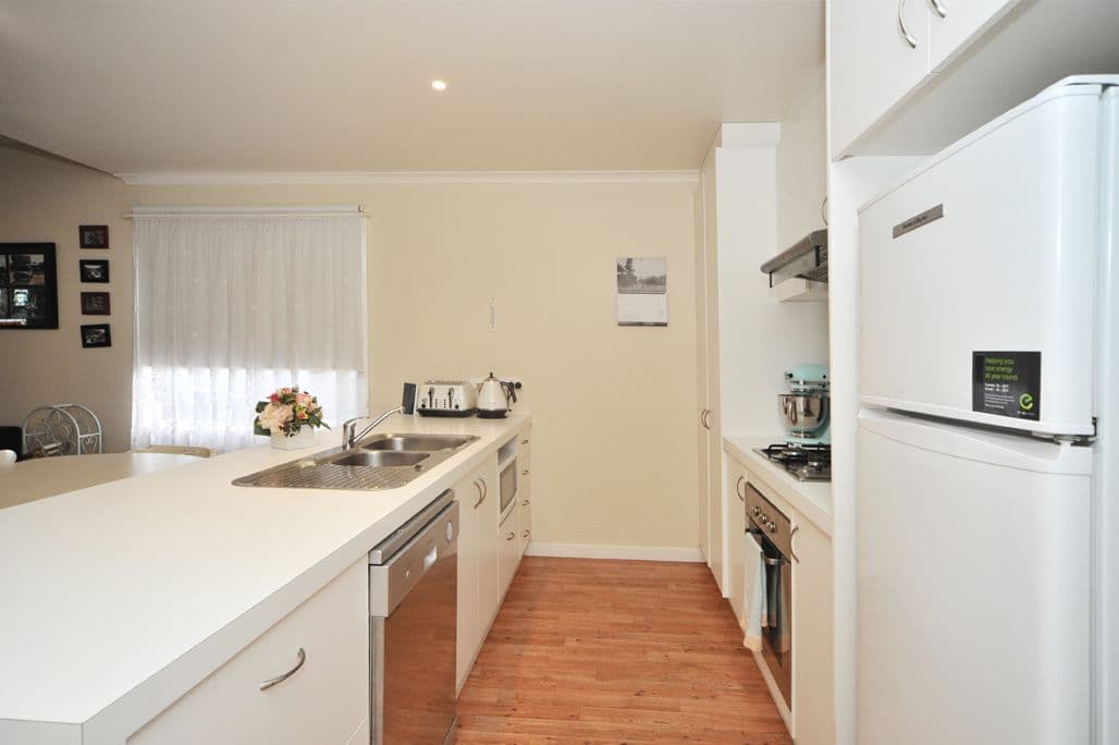 2C Honeysuckle Street, Eaglehawk VIC 3556, Eaglehawk - Thumbnail 6