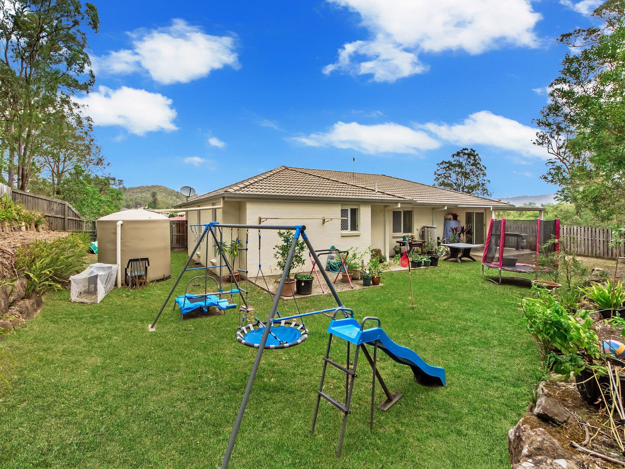 6 Silverstone Court, Oxenford QLD 4210, Oxenford - Thumbnail 4