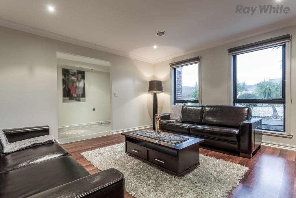 5 Elm Tree Close, Taylors Hill VIC 3037, Taylors Hill - Thumbnail 2