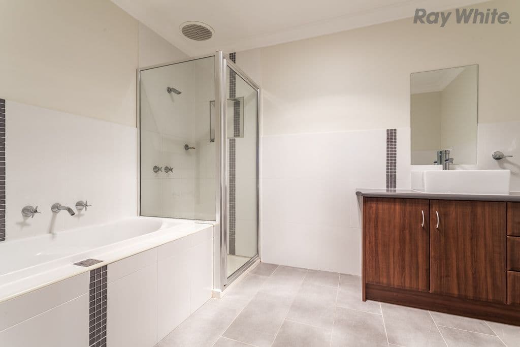 5 Elm Tree Close, Taylors Hill VIC 3037, Taylors Hill - Thumbnail 6