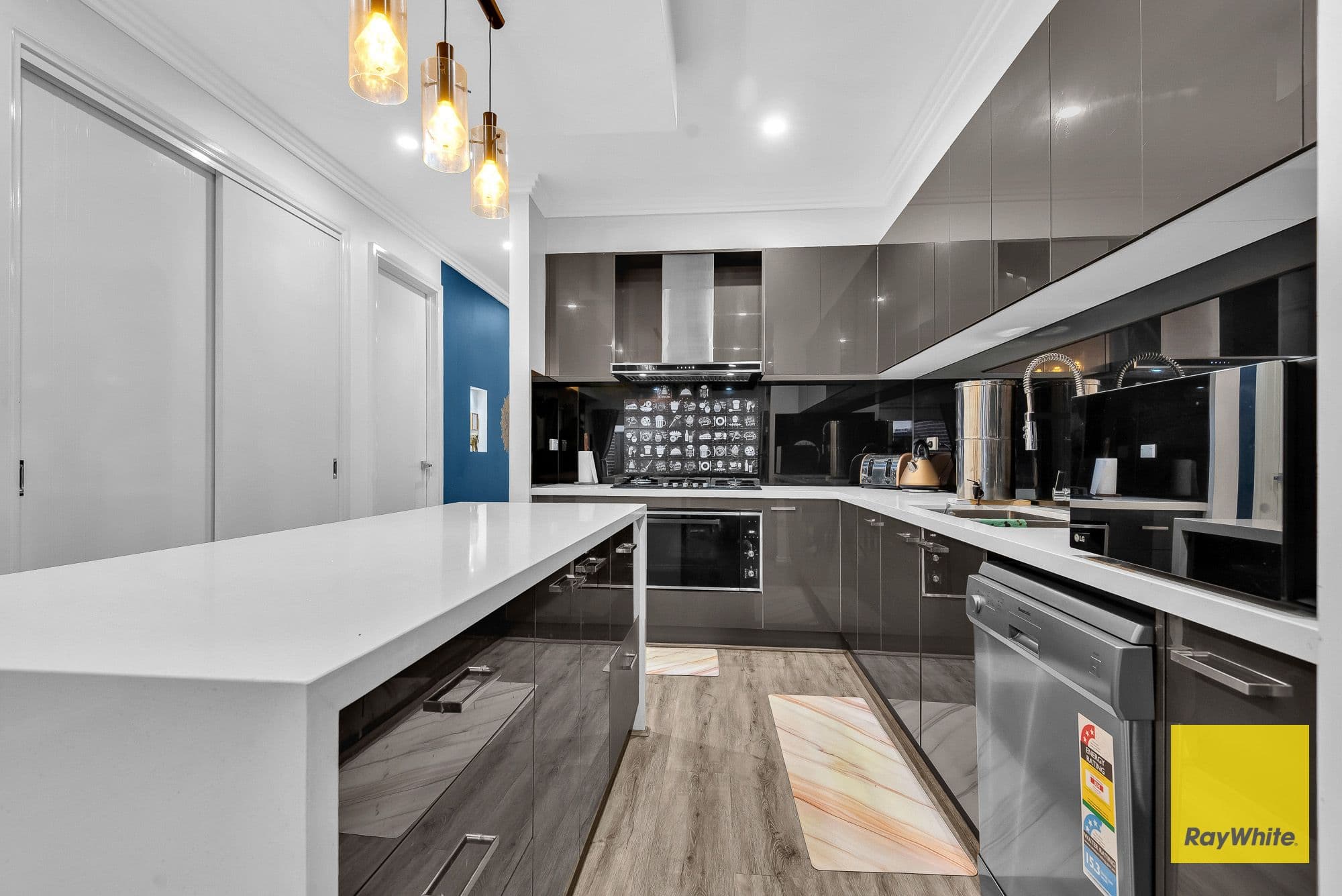 6 Taurus Avenue, Truganina VIC 3029, Truganina - Thumbnail 4