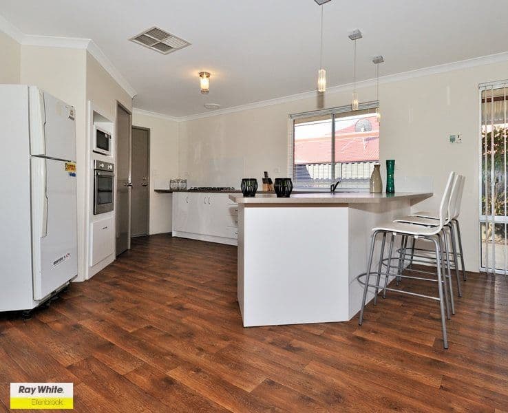 63 Marden Grange, AVELEY WA 6069, Aveley - Thumbnail 3