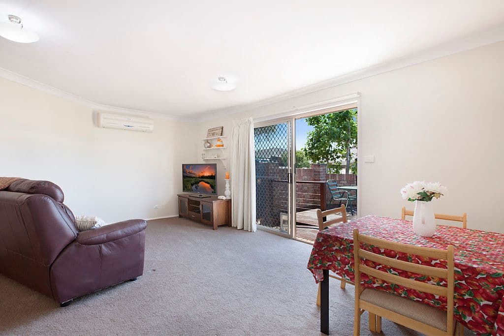 5 Aurora Place, Bateau Bay NSW 2261, Bateau Bay - Thumbnail 2