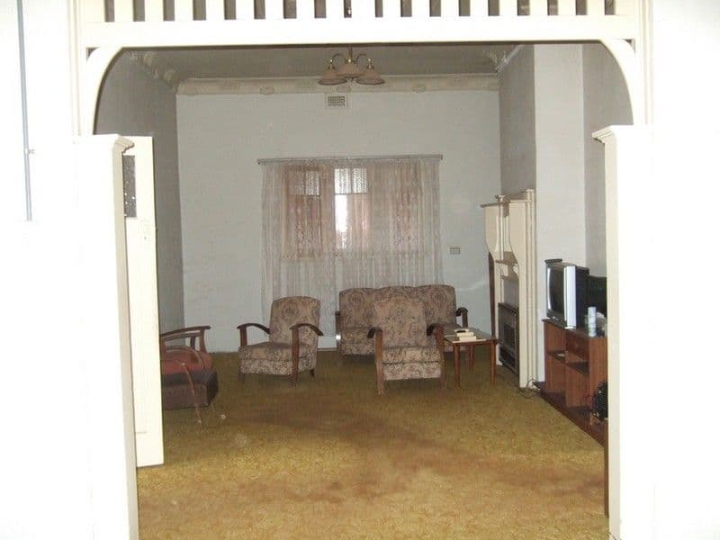 414 Oxide Street, BROKEN HILL NSW 2880, Broken Hill - Thumbnail 2