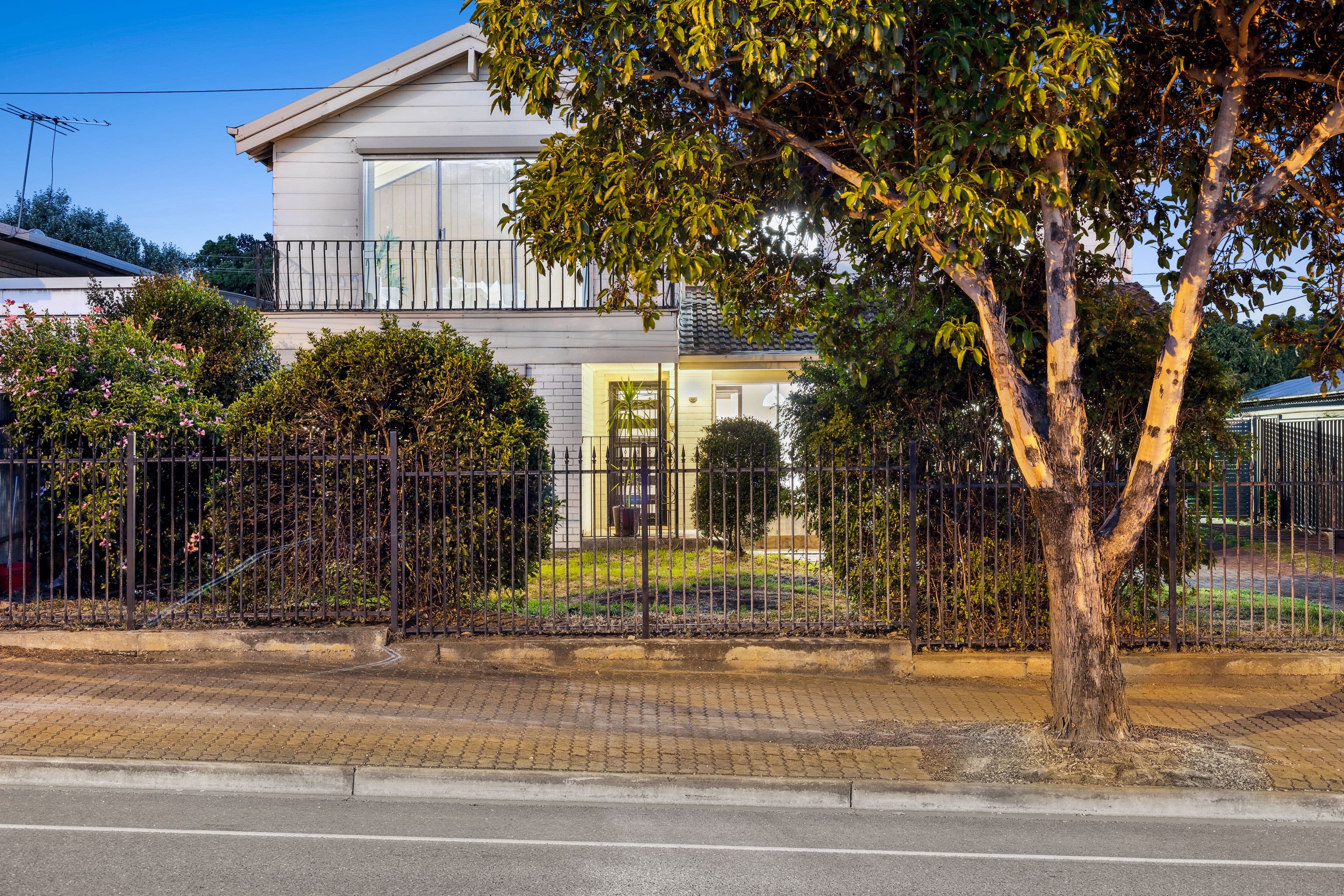 16 Ascot Avenue, Vale Park SA 5081, Vale Park - Thumbnail 2