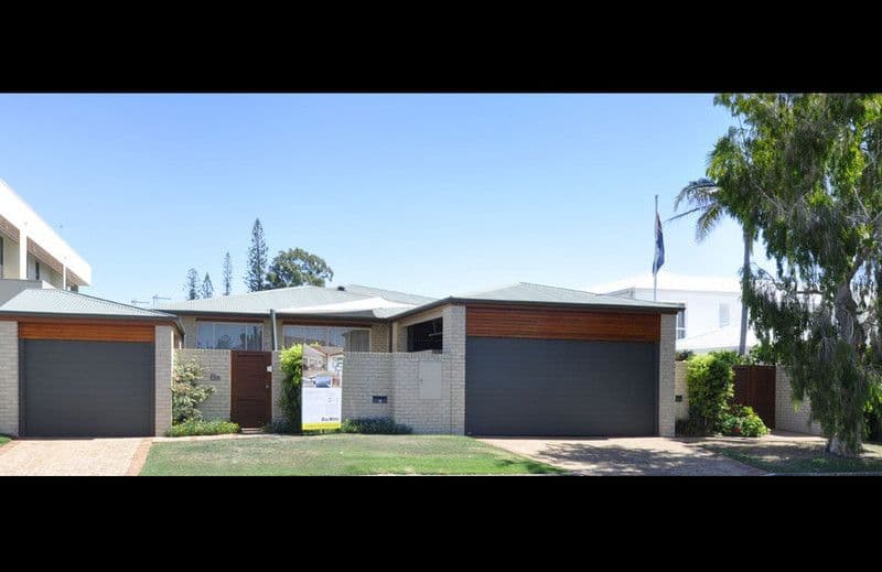 8 and 8a Huon Crescent, RUNAWAY BAY QLD 4216, Runaway Bay - Thumbnail 2