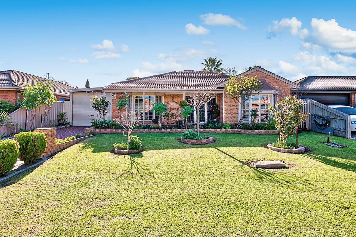 9 Frances Crescent, Cranbourne North VIC 3977, Cranbourne North - Thumbnail 3