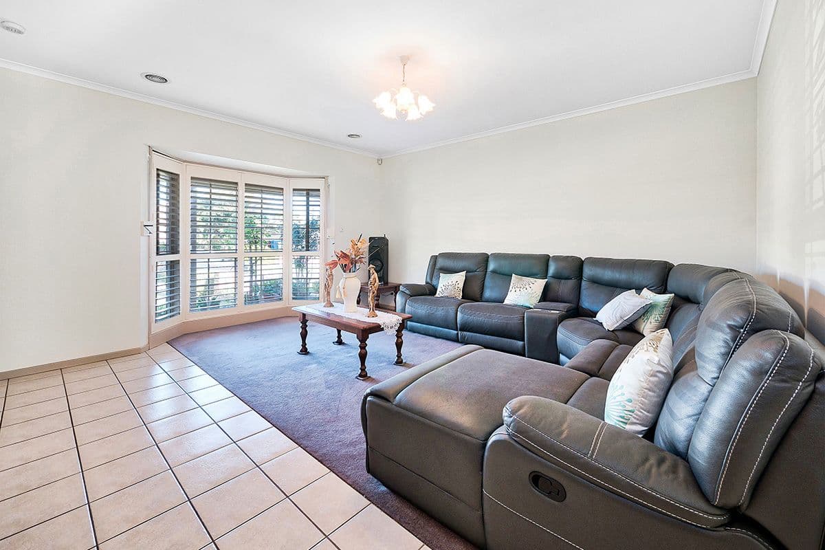 9 Frances Crescent, Cranbourne North VIC 3977, Cranbourne North - Thumbnail 6