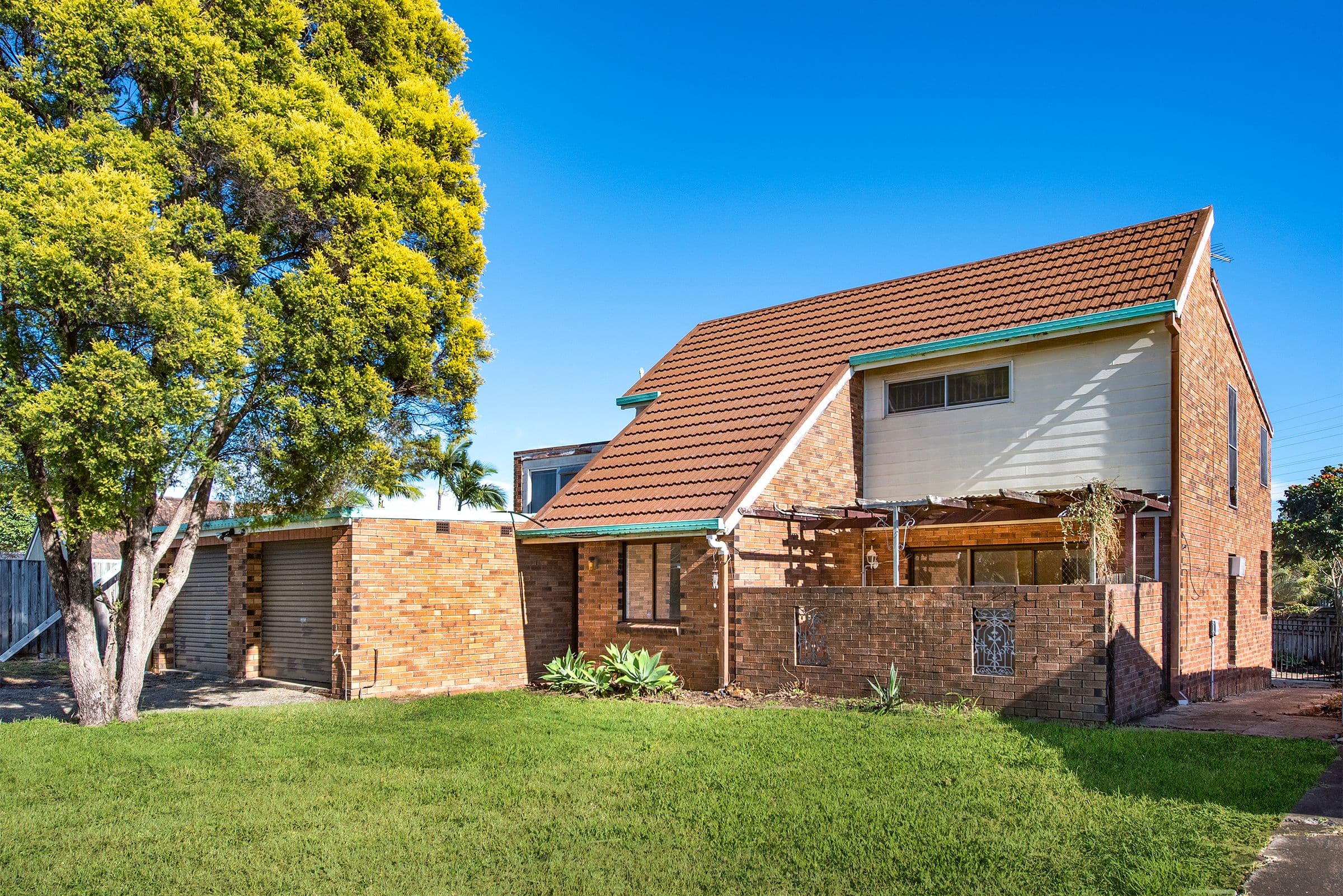 13 Rochester Drive, Mount Warren Park QLD 4207, Mount Warren Park - Image 1