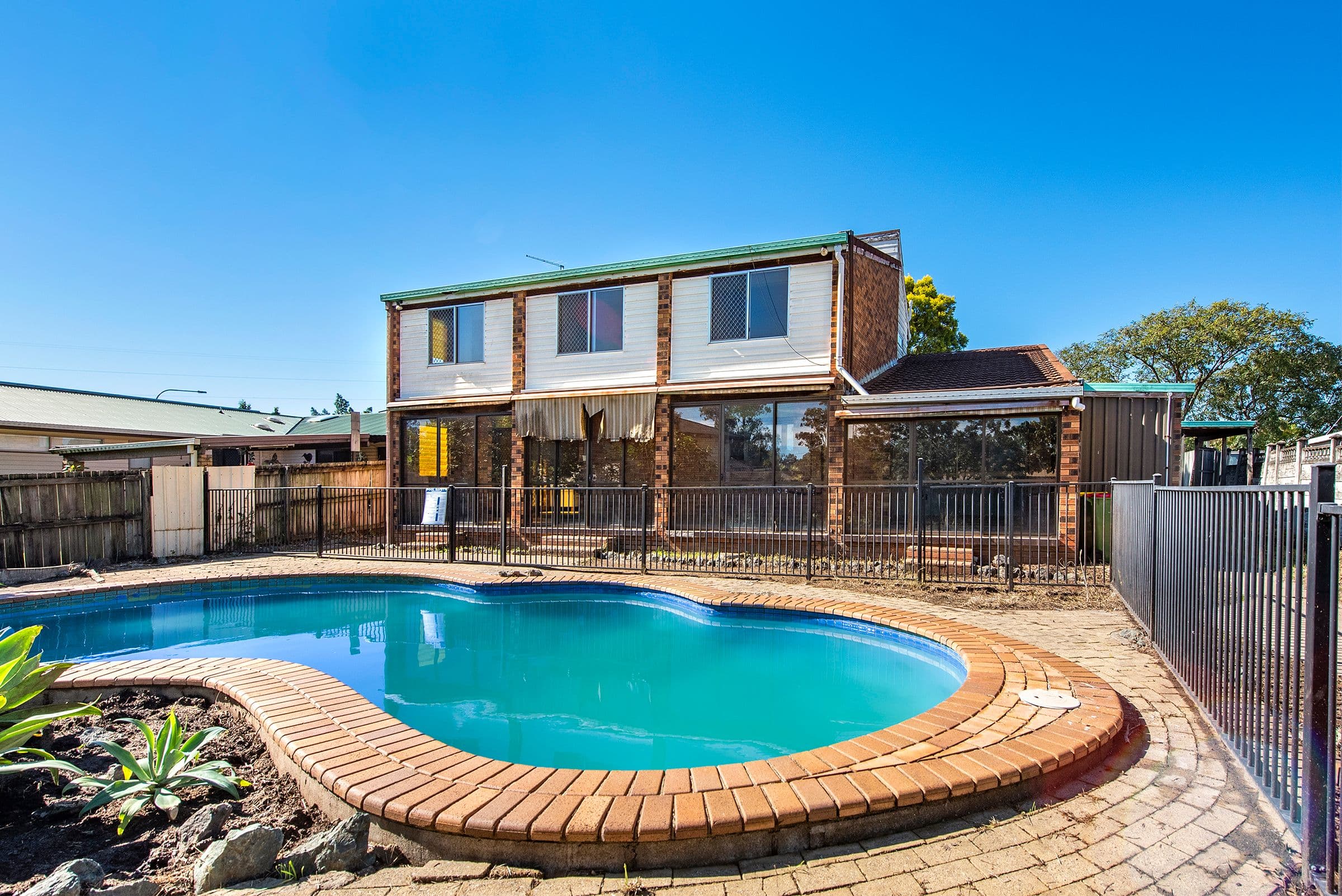 13 Rochester Drive, Mount Warren Park QLD 4207, Mount Warren Park - Thumbnail 2