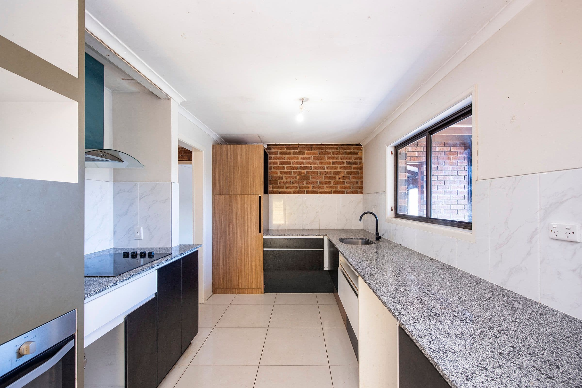 13 Rochester Drive, Mount Warren Park QLD 4207, Mount Warren Park - Thumbnail 4
