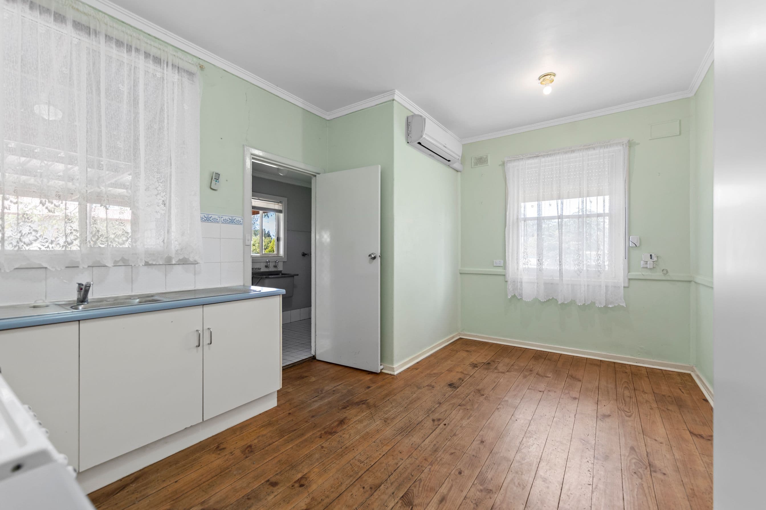 20 Broadmeadows Road, Elizabeth North SA 5113, Elizabeth North - Thumbnail 3