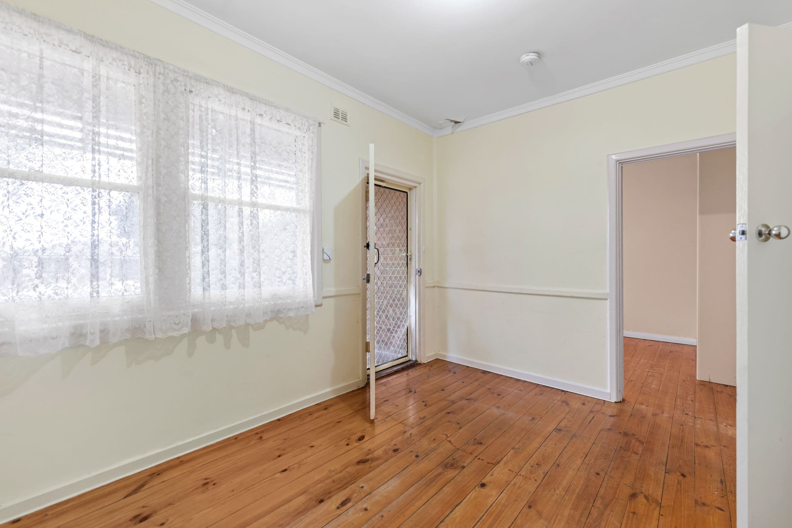 20 Broadmeadows Road, Elizabeth North SA 5113, Elizabeth North - Thumbnail 6