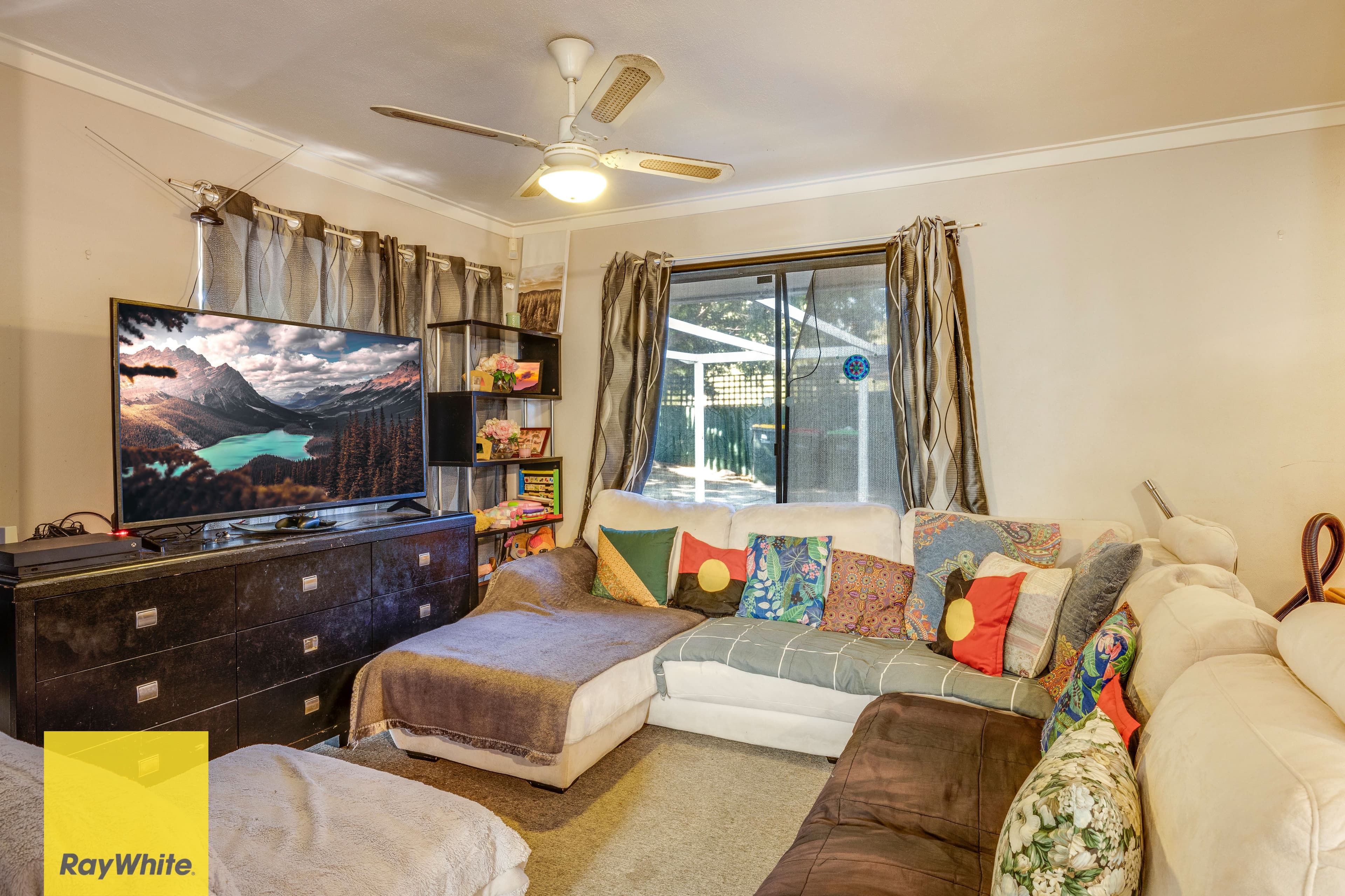14 Meldrum Way, Koondoola WA 6064, Koondoola - Thumbnail 5