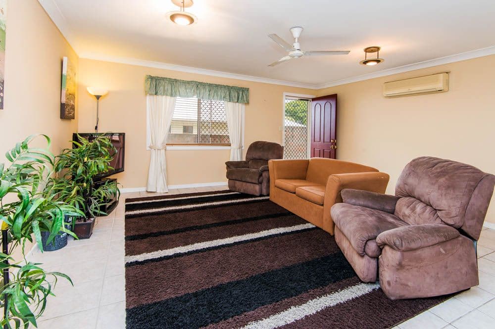 6 Lacon Street, HOLLAND PARK WEST QLD 4121, Holland Park West - Thumbnail 2