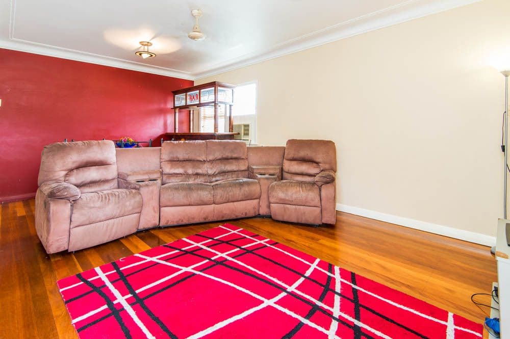 6 Lacon Street, HOLLAND PARK WEST QLD 4121, Holland Park West - Thumbnail 4