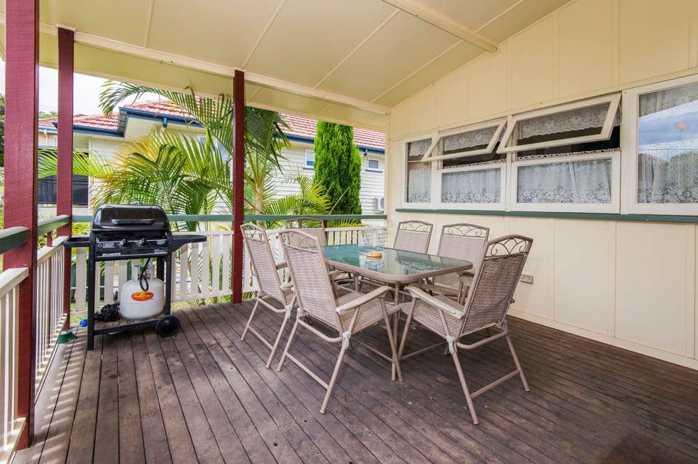 6 Lacon Street, HOLLAND PARK WEST QLD 4121, Holland Park West - Thumbnail 5