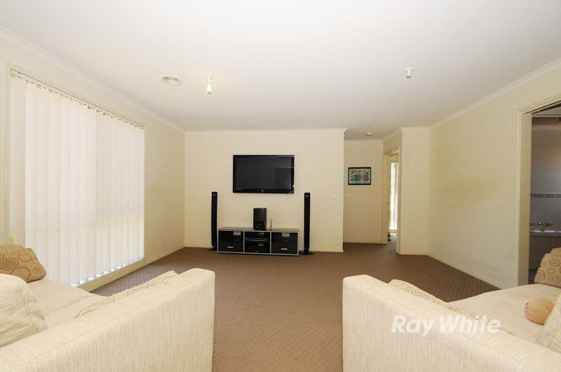14 Jagger Circuit, CRANBOURNE EAST VIC 3977, Cranbourne East - Thumbnail 3