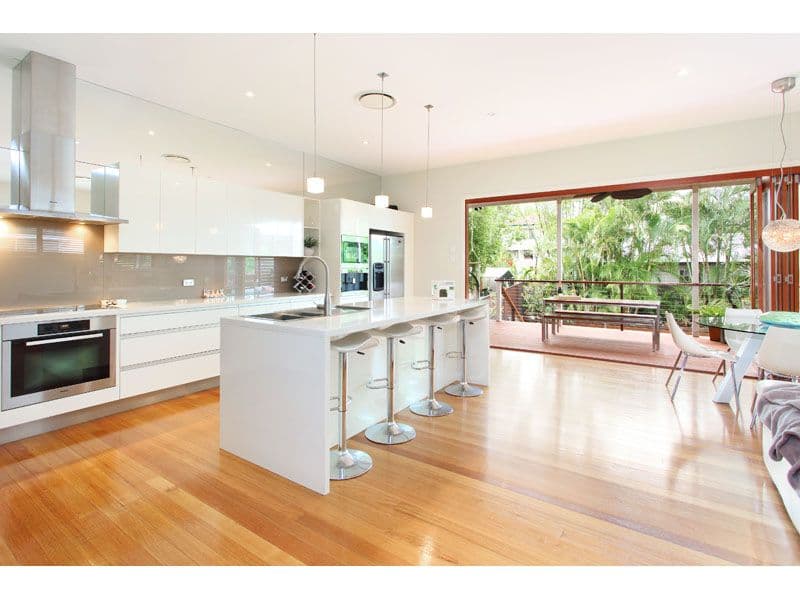 145 Morehead Avenue, NORMAN PARK QLD 4170, Norman Park - Thumbnail 2