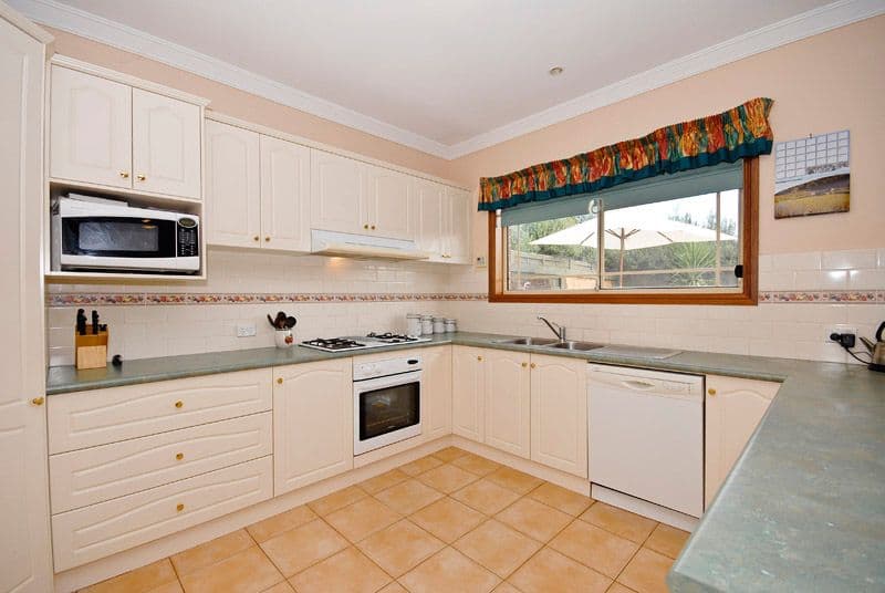 13  Sugar Gum Court, UPPER FERNTREE GULLY VIC 3156, Upper Ferntree Gully - Thumbnail 3
