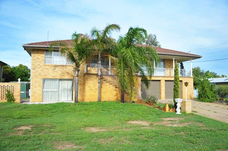25 Thurlagoona Avenue, NARRABRI NSW 2390, Narrabri - Image 1
