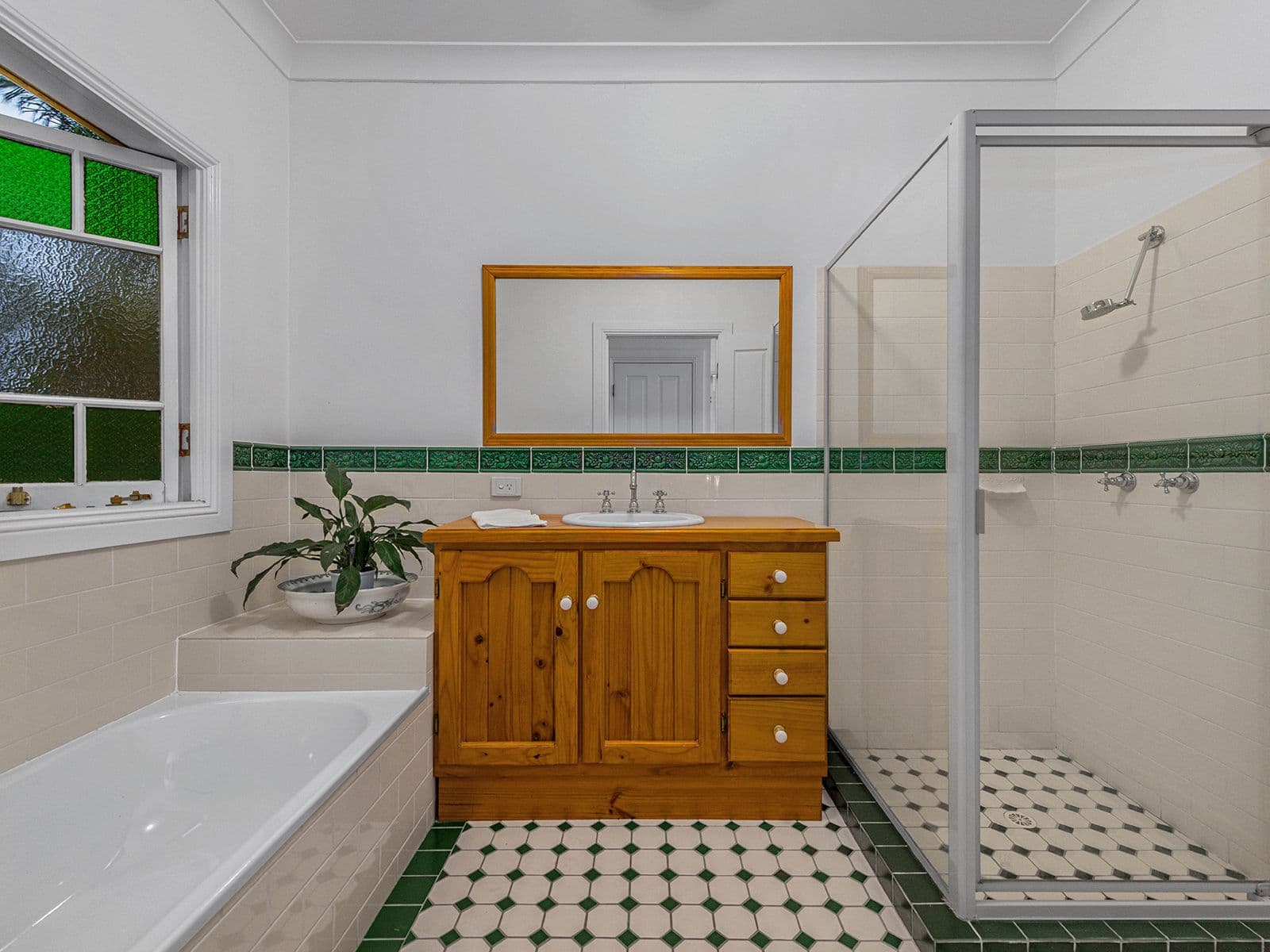 71 Pine Street, Bulimba QLD 4171, Bulimba - Thumbnail 8