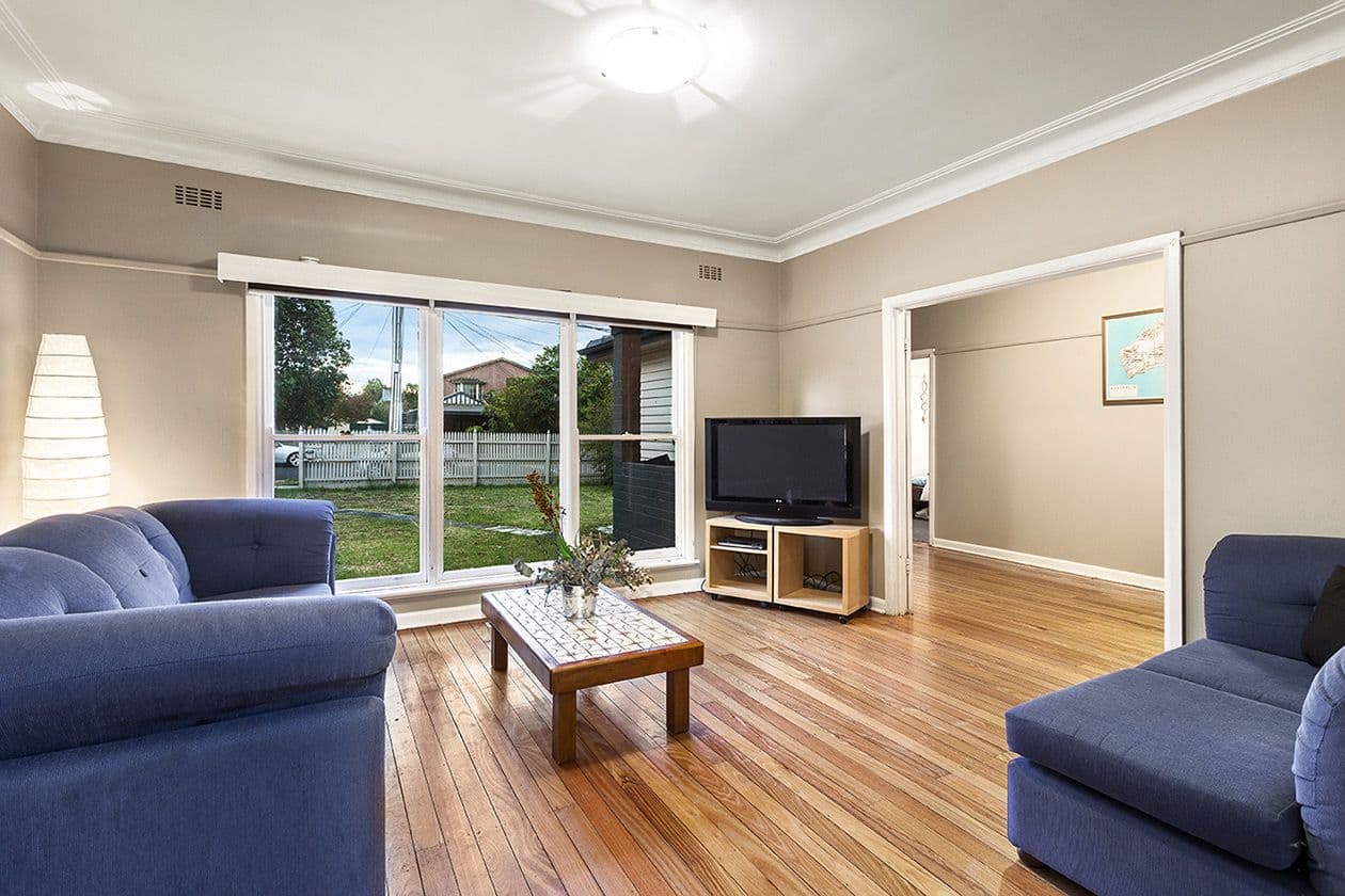 42 Tudor Street, BENTLEIGH EAST VIC 3165, Bentleigh East - Thumbnail 2