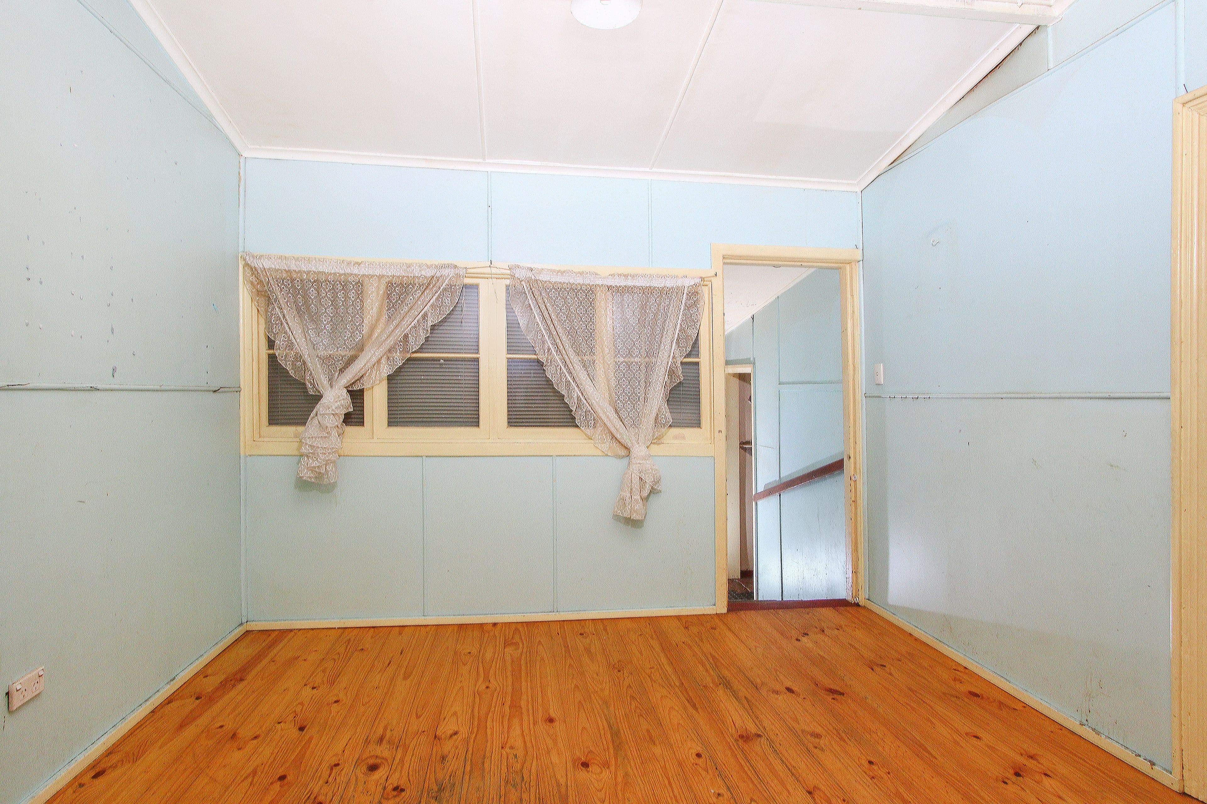 27 Lagoon Street, Goulburn - Thumbnail 5