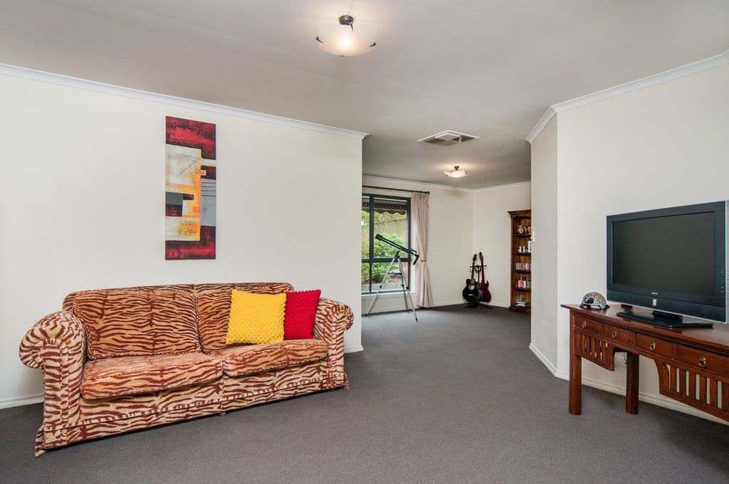 16 Monaco Circuit, ABERFOYLE PARK SA 5159, Aberfoyle Park - Thumbnail 3