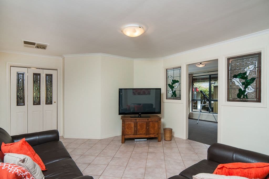 16 Monaco Circuit, ABERFOYLE PARK SA 5159, Aberfoyle Park - Thumbnail 7