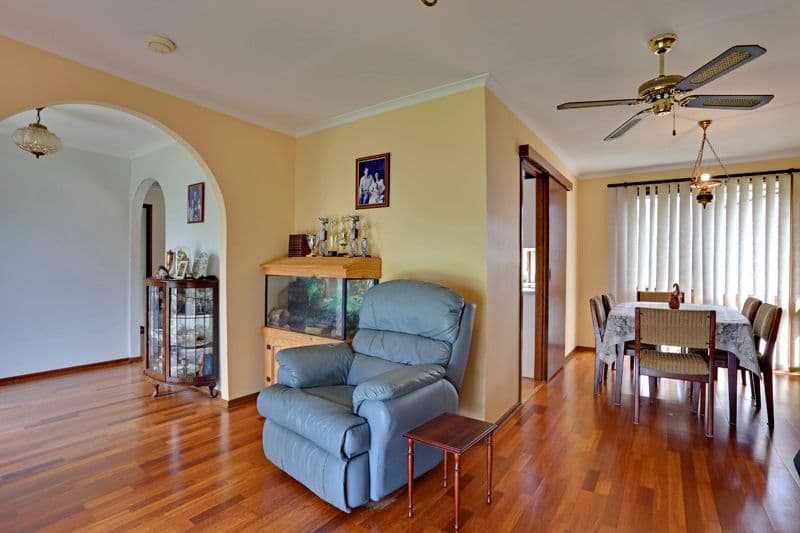 5 Robyn Lane, Bateau Bay NSW 2261, Bateau Bay - Thumbnail 2