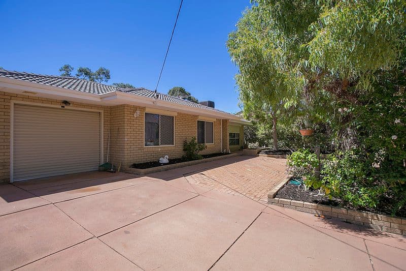 11 Bugendore Street, MAIDA VALE WA 6057, Maida Vale - Image 1