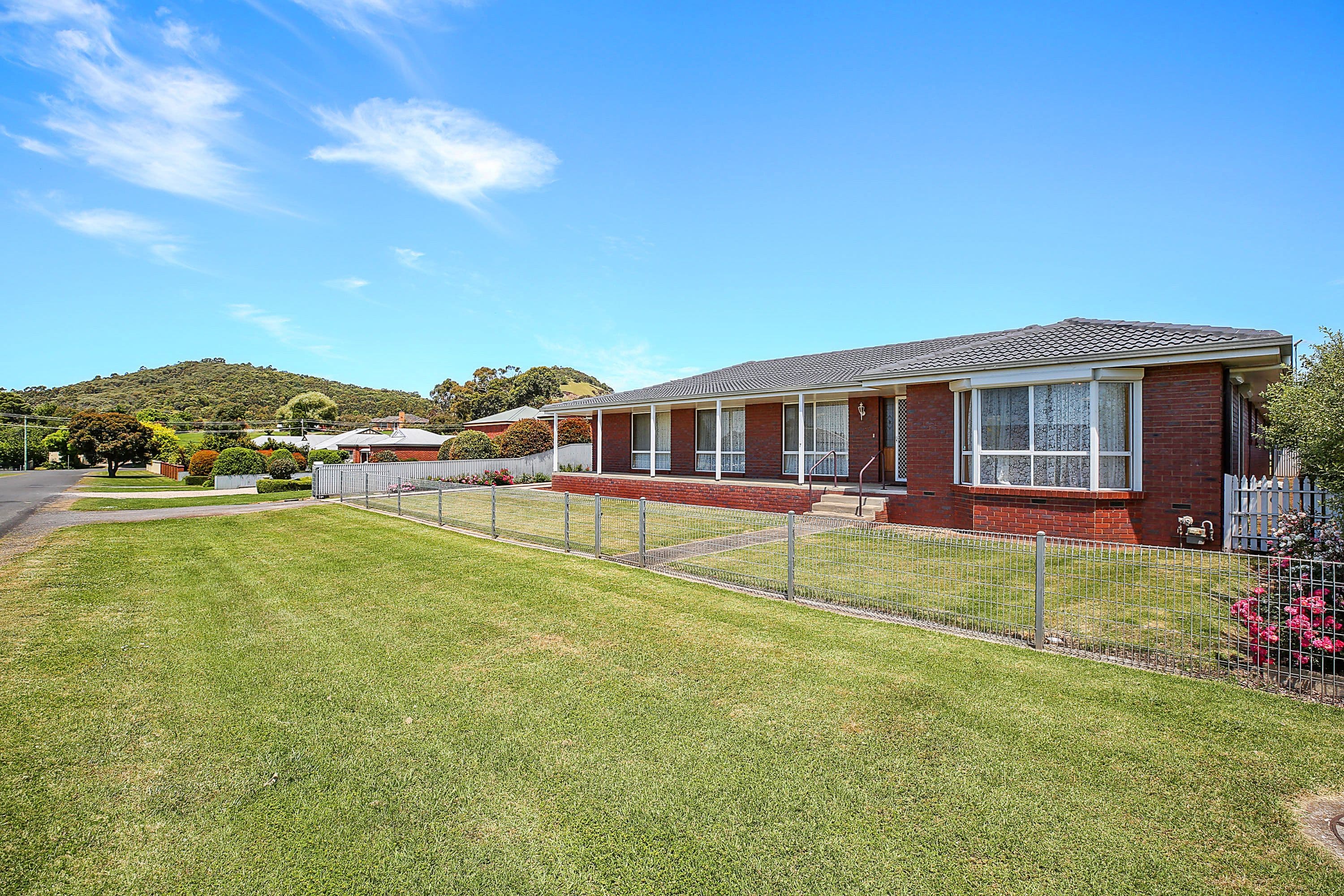 7 Holden Street, Camperdown VIC 3260, Camperdown - Thumbnail 2