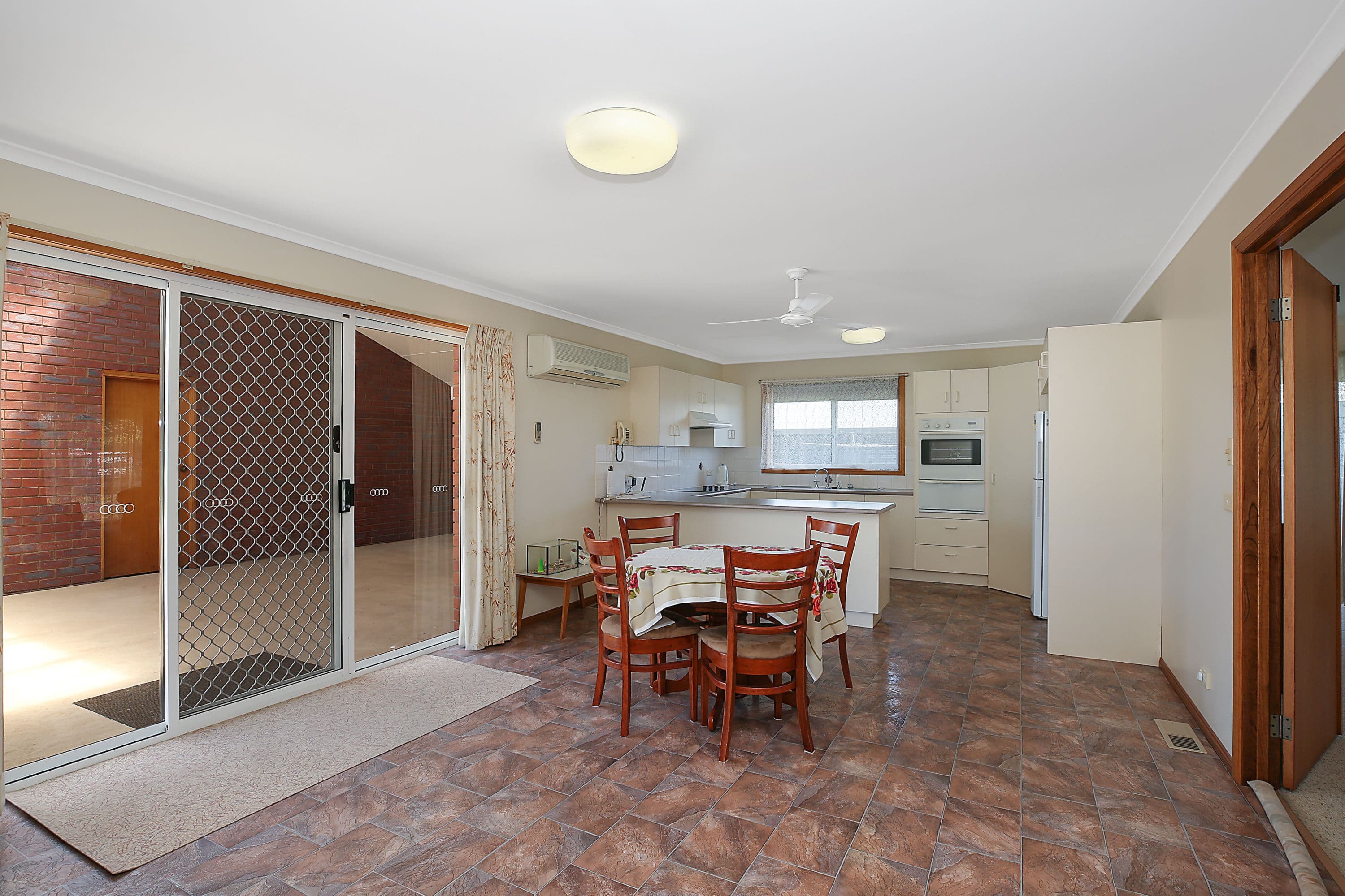 7 Holden Street, Camperdown VIC 3260, Camperdown - Thumbnail 7