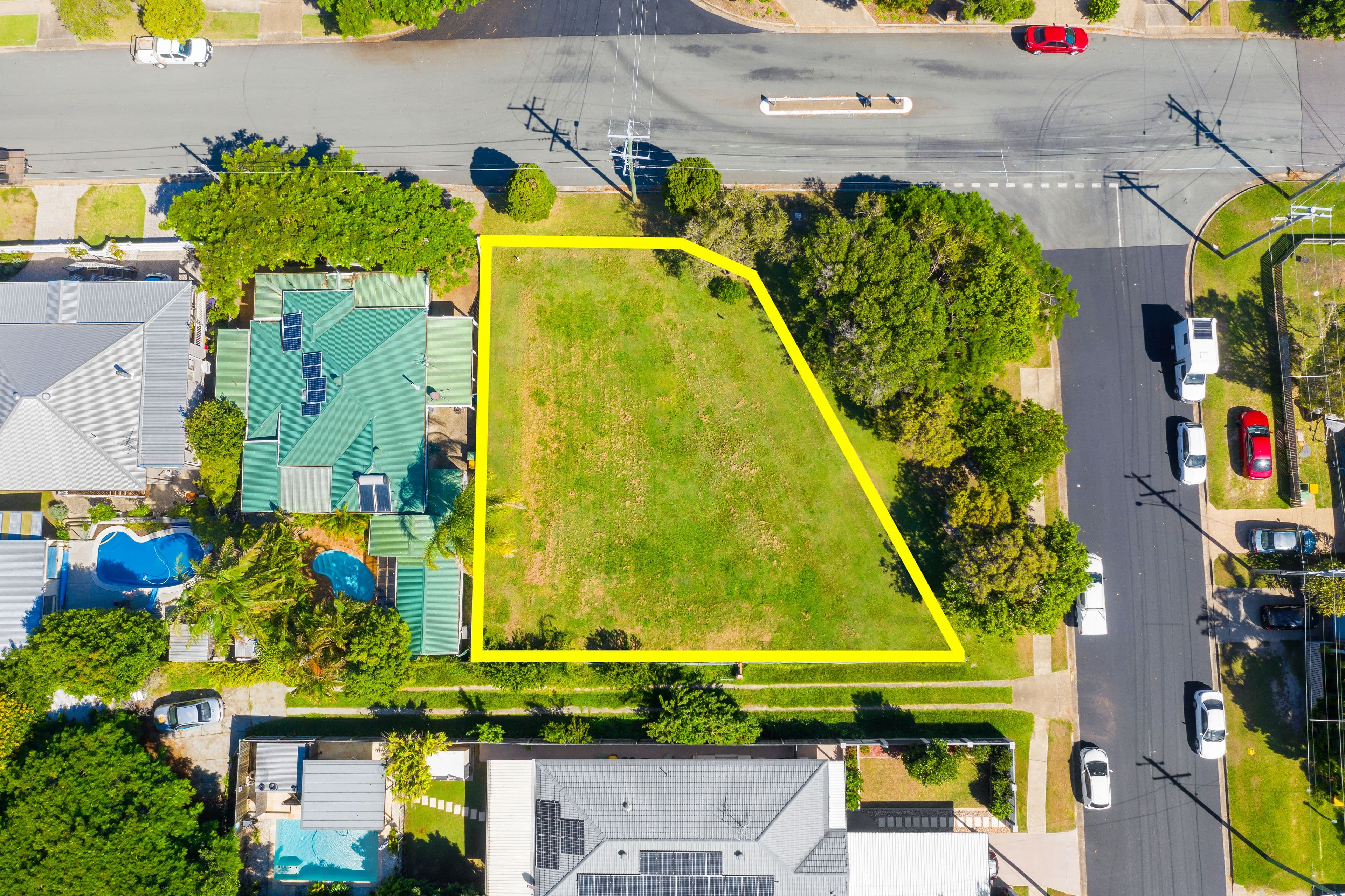 10 Arthur Street, Woody Point QLD 4019, Woody Point - Thumbnail 2