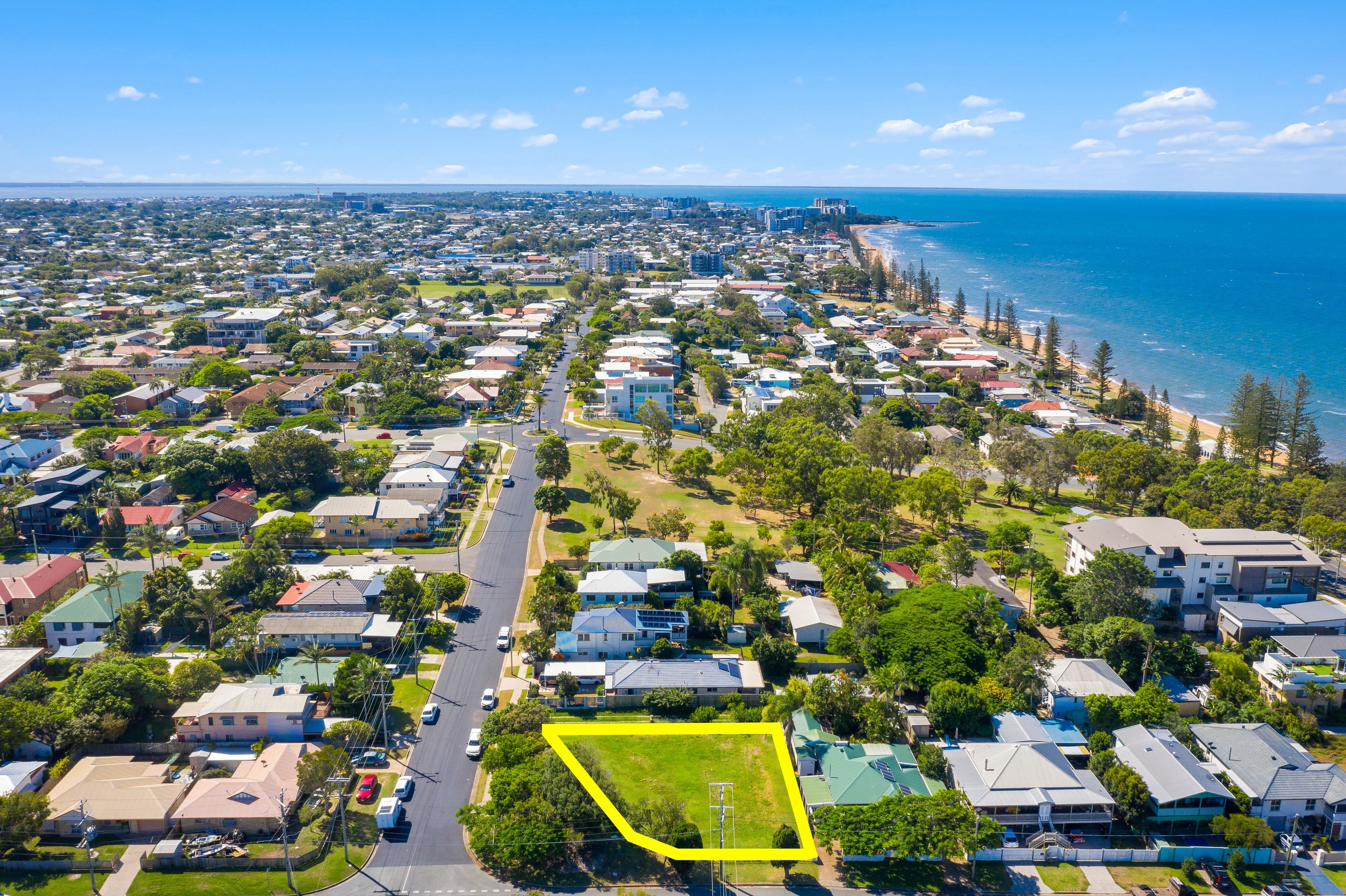 10 Arthur Street, Woody Point QLD 4019, Woody Point - Thumbnail 3