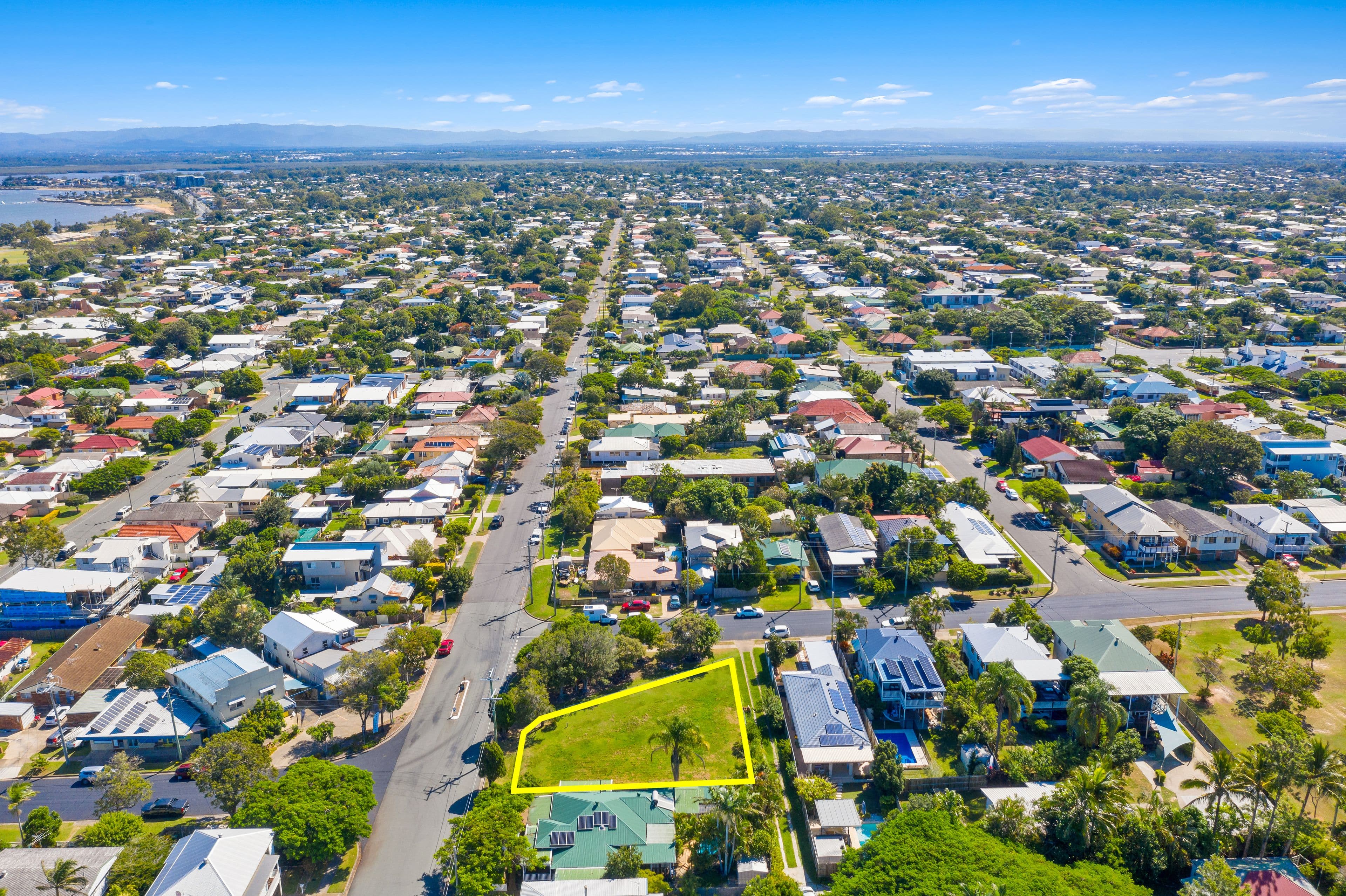 10 Arthur Street, Woody Point QLD 4019, Woody Point - Thumbnail 4