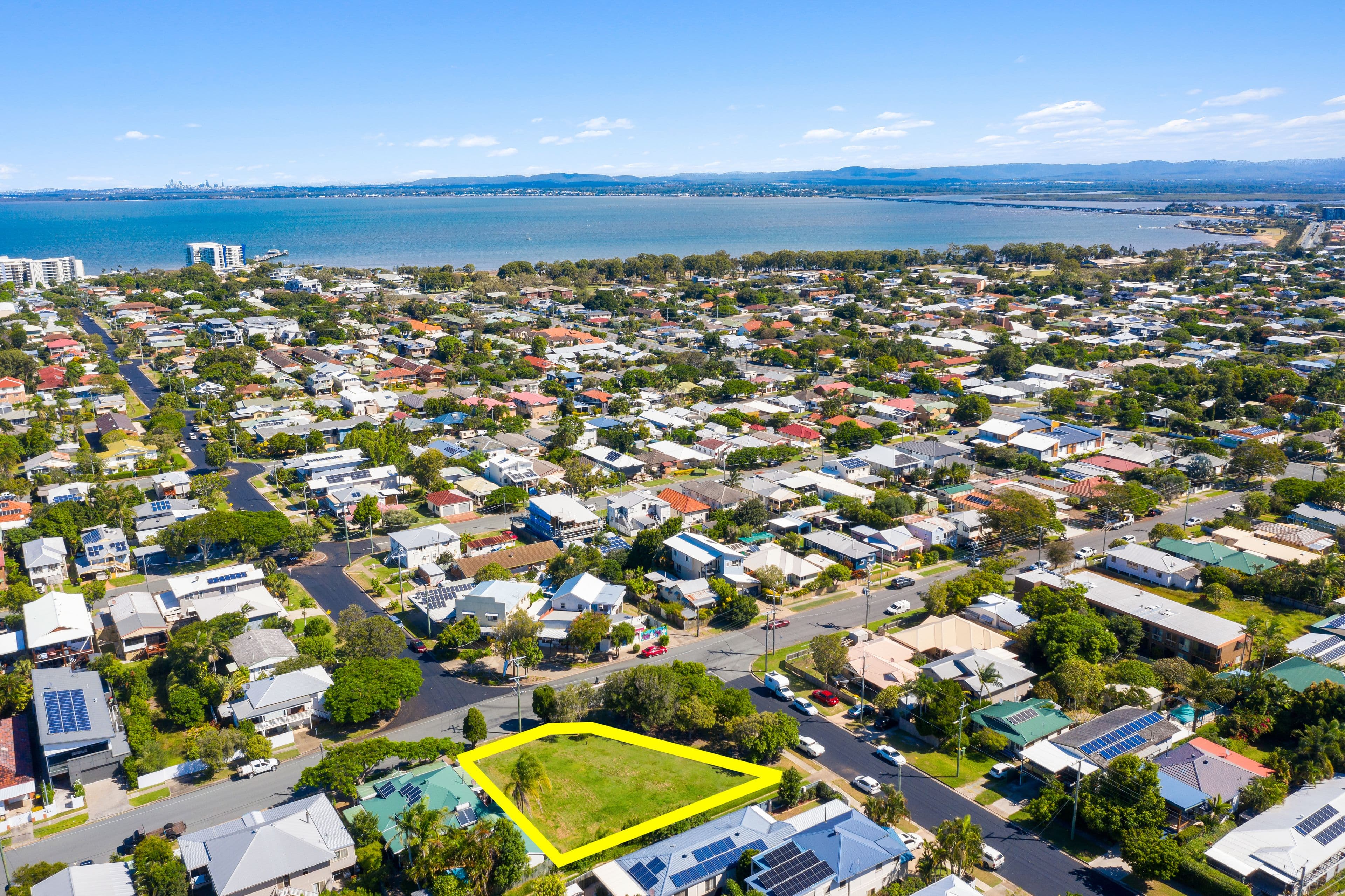 10 Arthur Street, Woody Point QLD 4019, Woody Point - Thumbnail 5