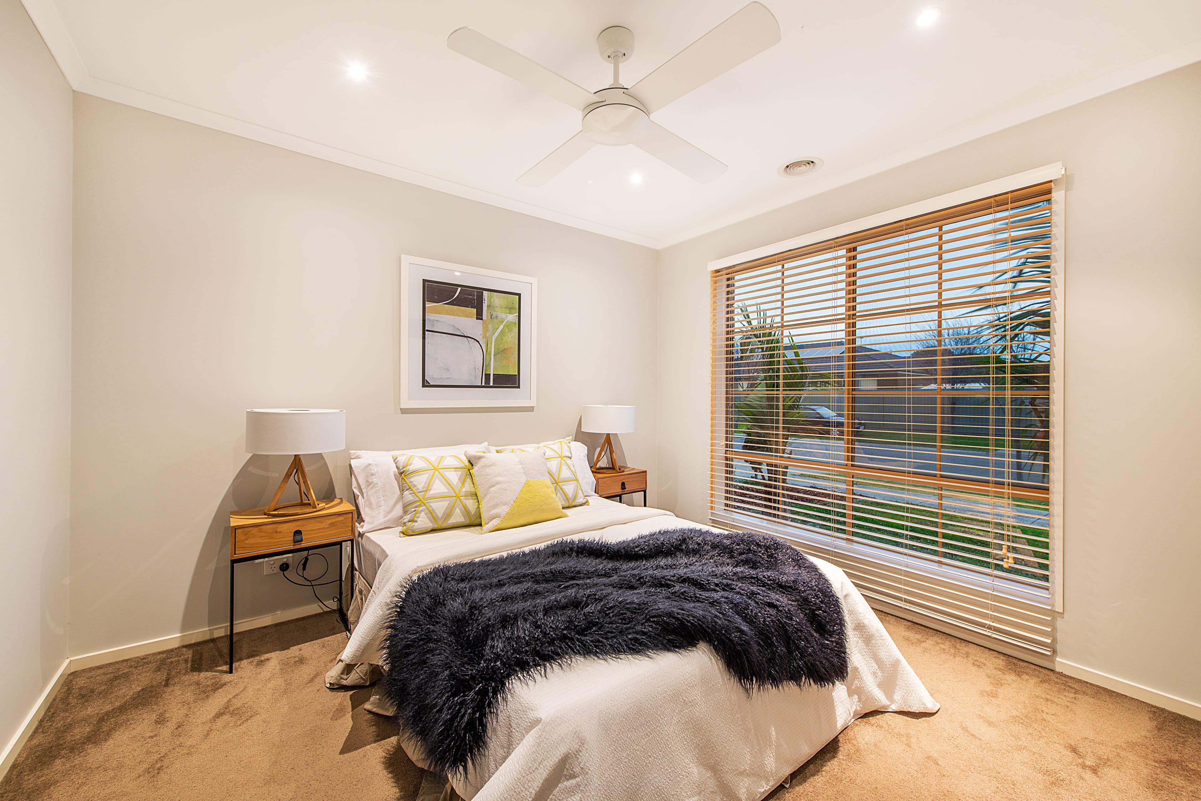 14 Tyndall Street, Cranbourne East VIC 3977, Cranbourne East - Thumbnail 6