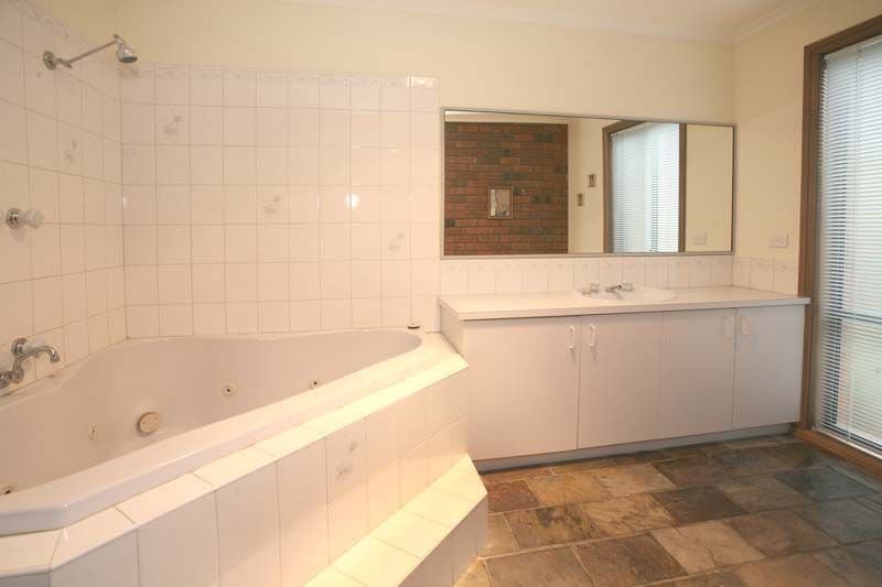 32 Mont Court, VERMONT SOUTH VIC 3133, Vermont South - Thumbnail 8