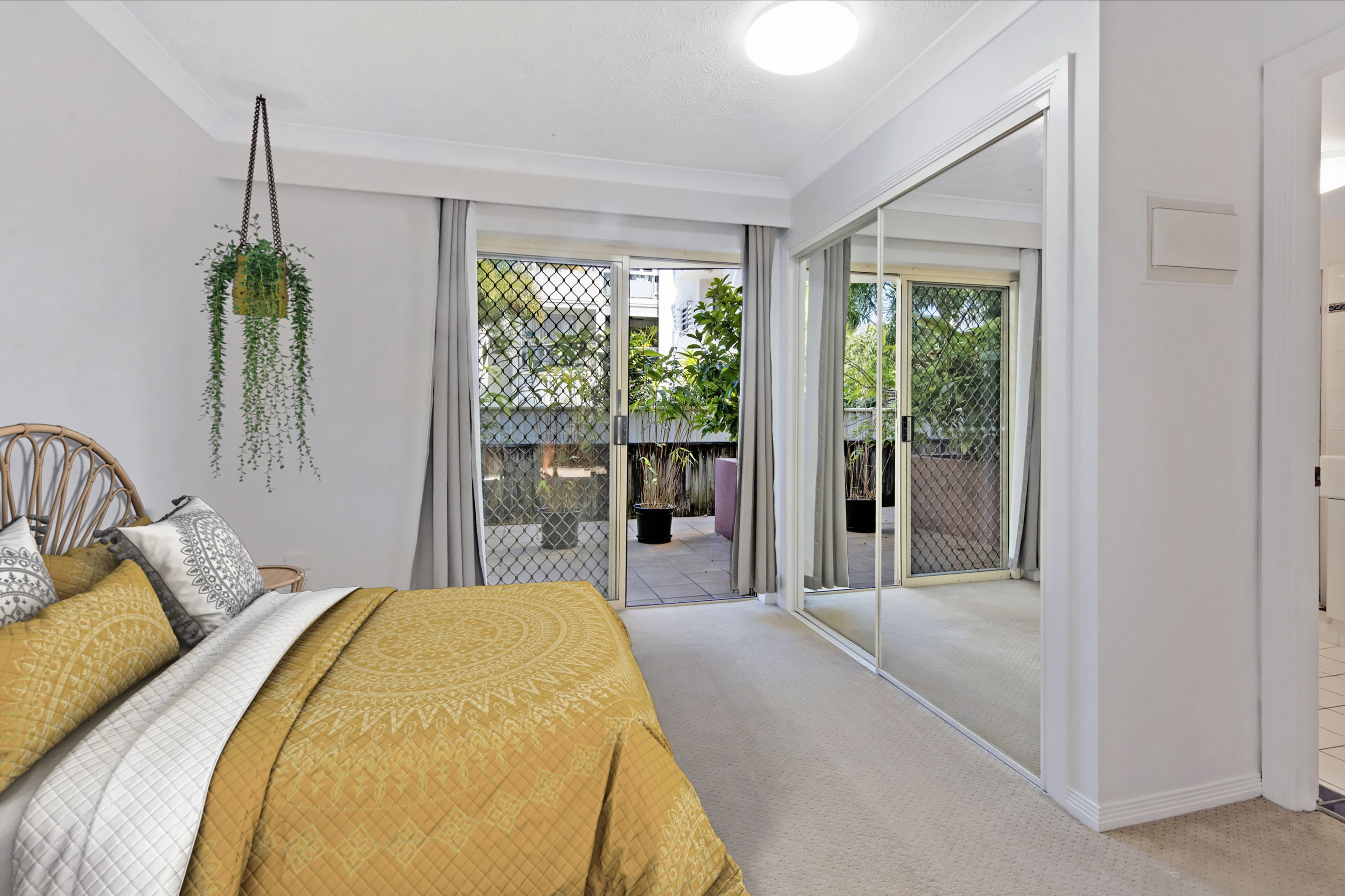 150 Stanhill Drive, Chevron Island QLD 4217, Chevron Island - Thumbnail 4