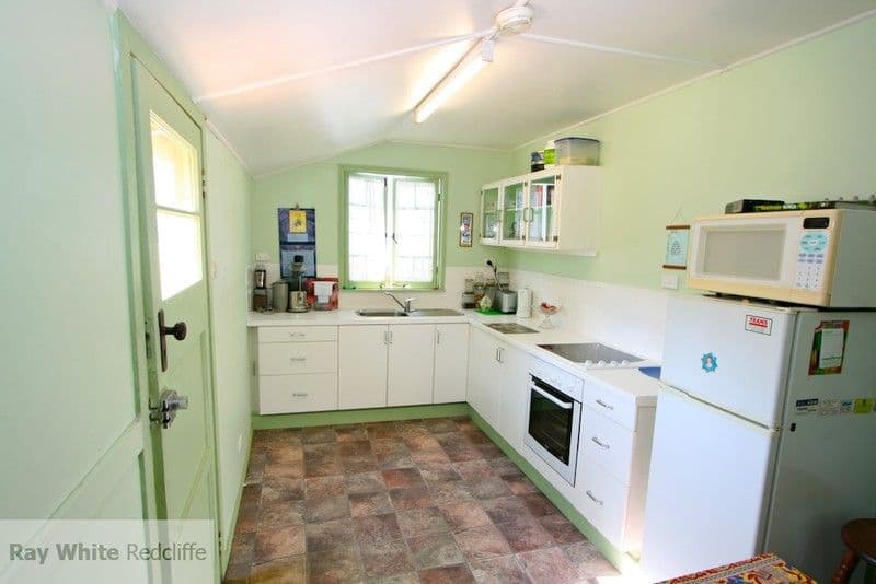 38 Robertson Avenue, MARGATE QLD 4019, Margate - Thumbnail 2