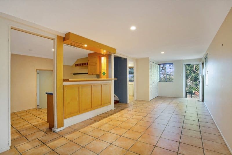 32 Cedarleigh Road, KENMORE QLD 4069, Kenmore - Thumbnail 6
