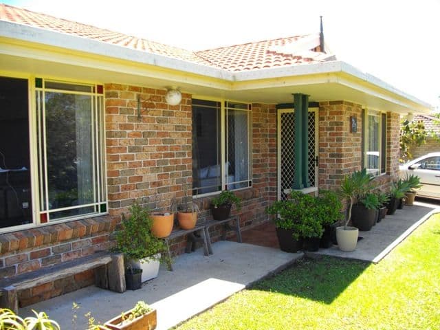 27 Kuta Avenue, VALLA BEACH NSW 2448, Valla Beach - Image 1