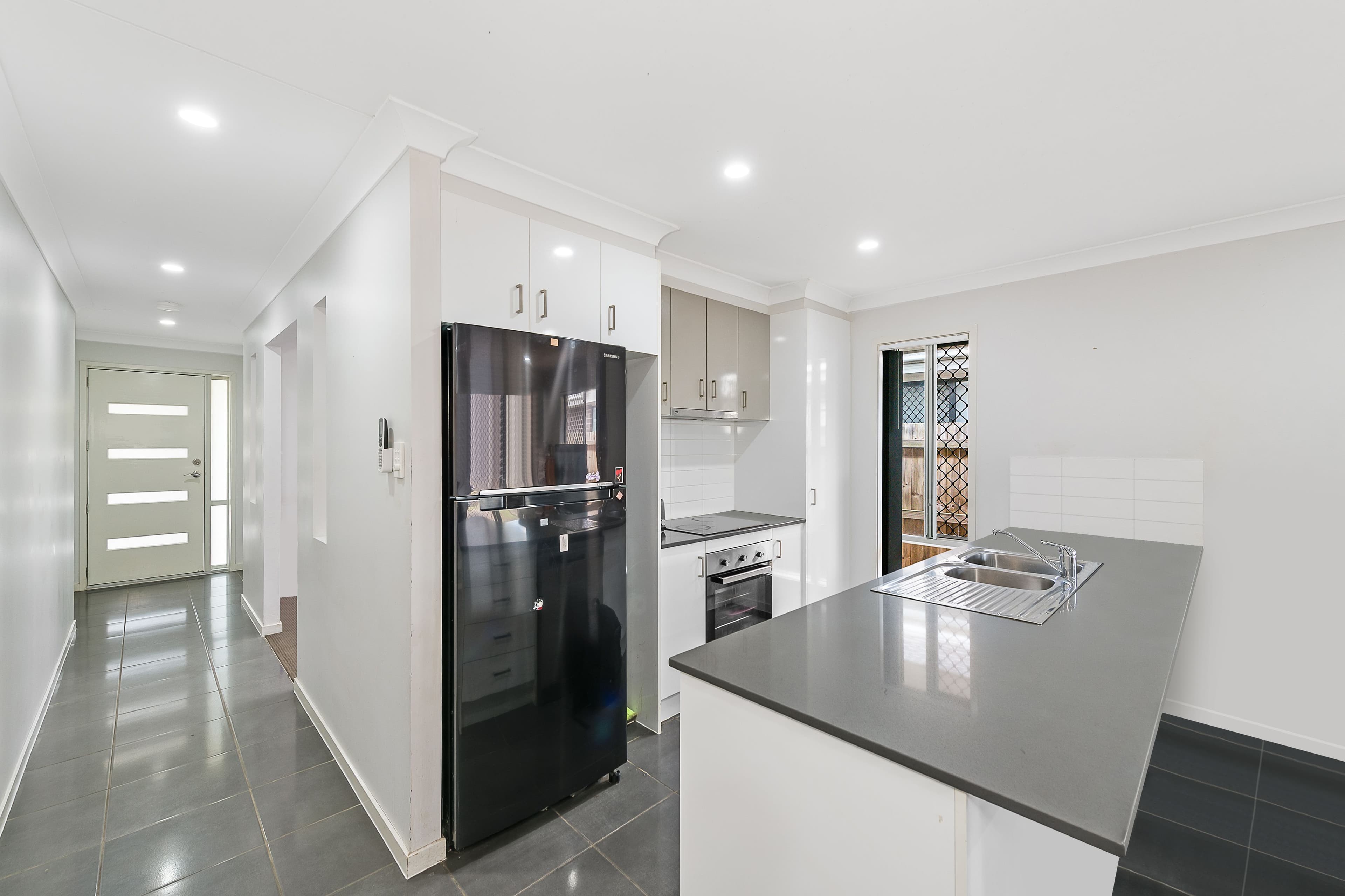 7 Greenstone Street, Yarrabilba QLD 4207, Yarrabilba - Thumbnail 2