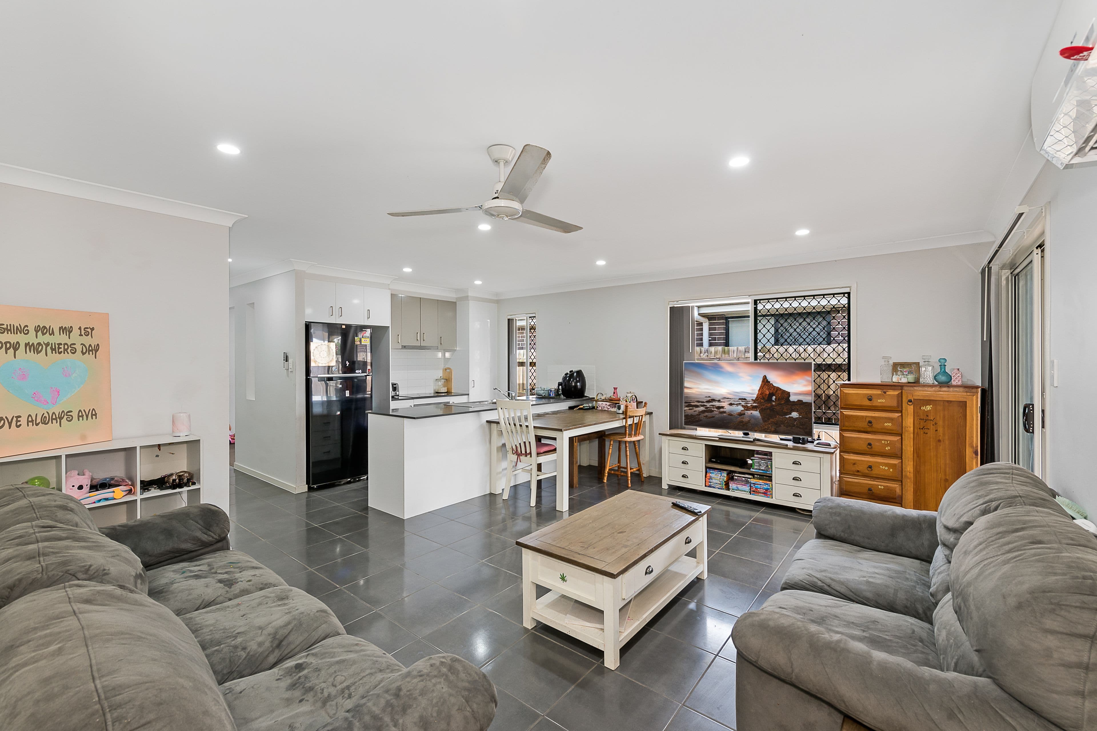 7 Greenstone Street, Yarrabilba QLD 4207, Yarrabilba - Thumbnail 3