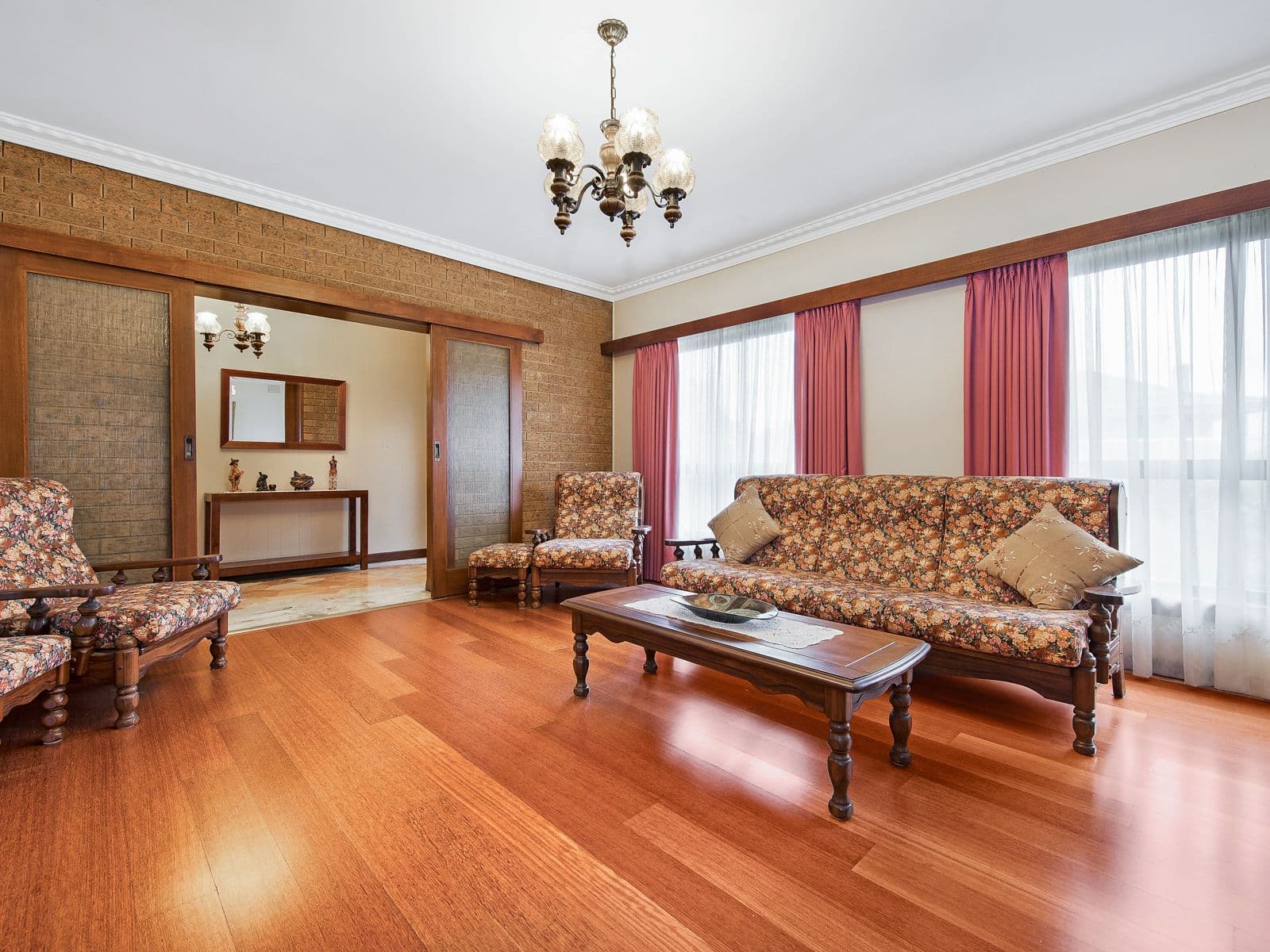 1 Flavia Court, Mount Waverley VIC 3149, Mount Waverley - Thumbnail 2