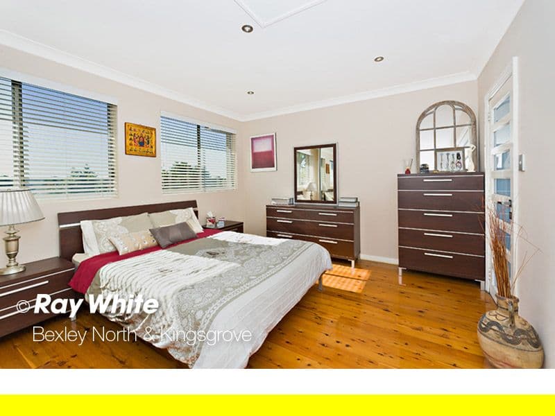 54 Vivienne Street, Kingsgrove - Thumbnail 4