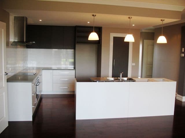 18  Matthews Court, WARRNAMBOOL VIC 3280, Warrnambool - Thumbnail 4